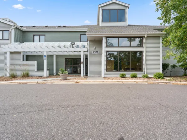 1372 Carling Dr APT 306, Saint Paul, MN 55108