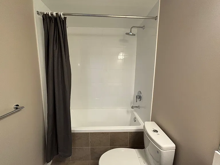 5511 Hollybridge Way #5021 — Photo 10
