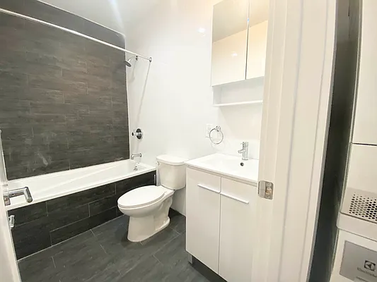 Rented by EastMount Realty LLC | media 20