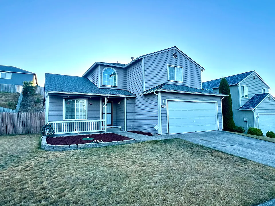 1027 Nepean Dr SE