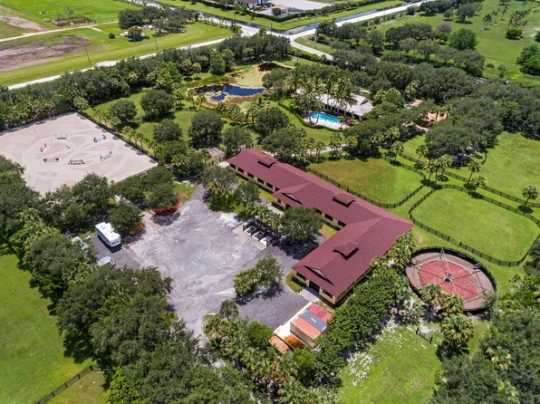 4980 Stables Way, Wellington, FL 33414