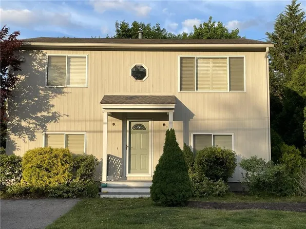 64 Sawyer Ave, Warwick, RI 02818