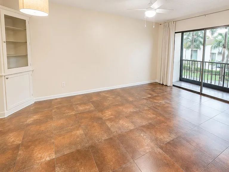 4147 NW 90th Ave #206 — Photo 8
