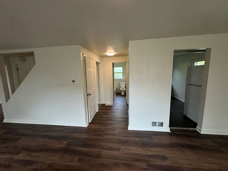 180 Central Ave — Photo 14