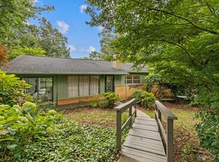 5 Austin Dr, Asheville, NC 28805