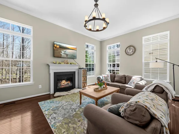 12713 Effie Rose Pl, Woodbridge, VA 22192