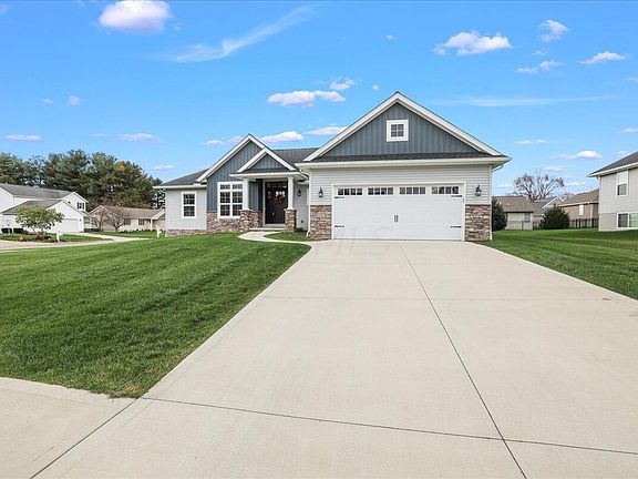 4th image of 2111 Ava Ln