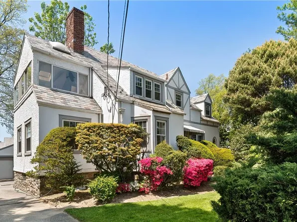 165 Colonial Parkway N, Yonkers, NY 10710