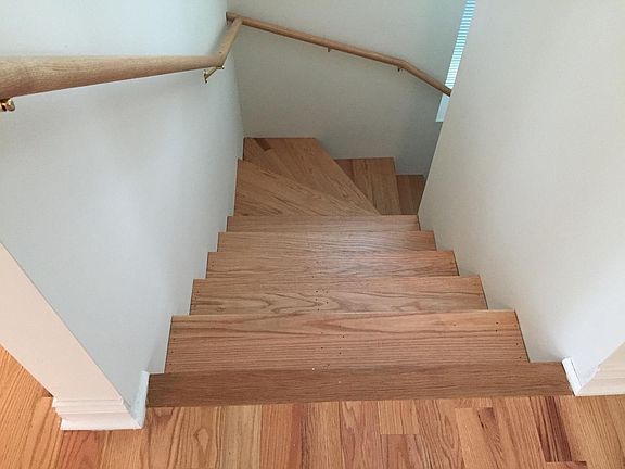 4th image of 2143 W Ainslie St