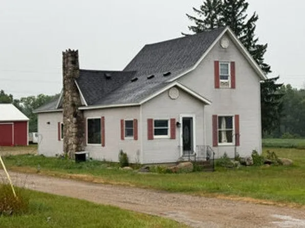 1934 128th Ave, Hopkins, MI 49328