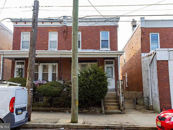 2nd image of 303 Roxborough Ave