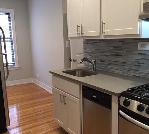 2nd image of 511 W Cornelia Ave #107