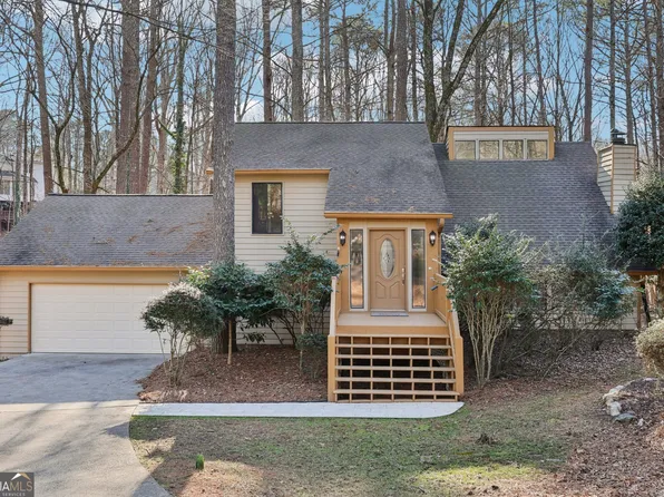 680 Branch Valley Ct, Roswell, GA 30076
