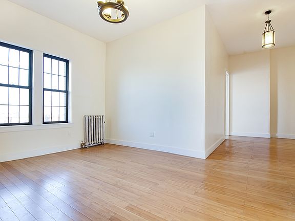 3rd image of 516 Eastern Pkwy #1DKF