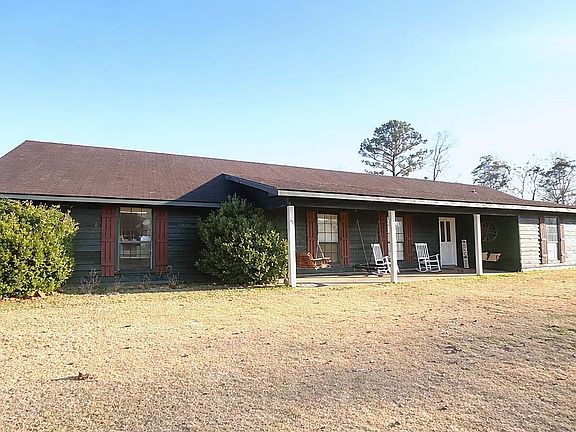 2nd image of 135 Dogwood Ln