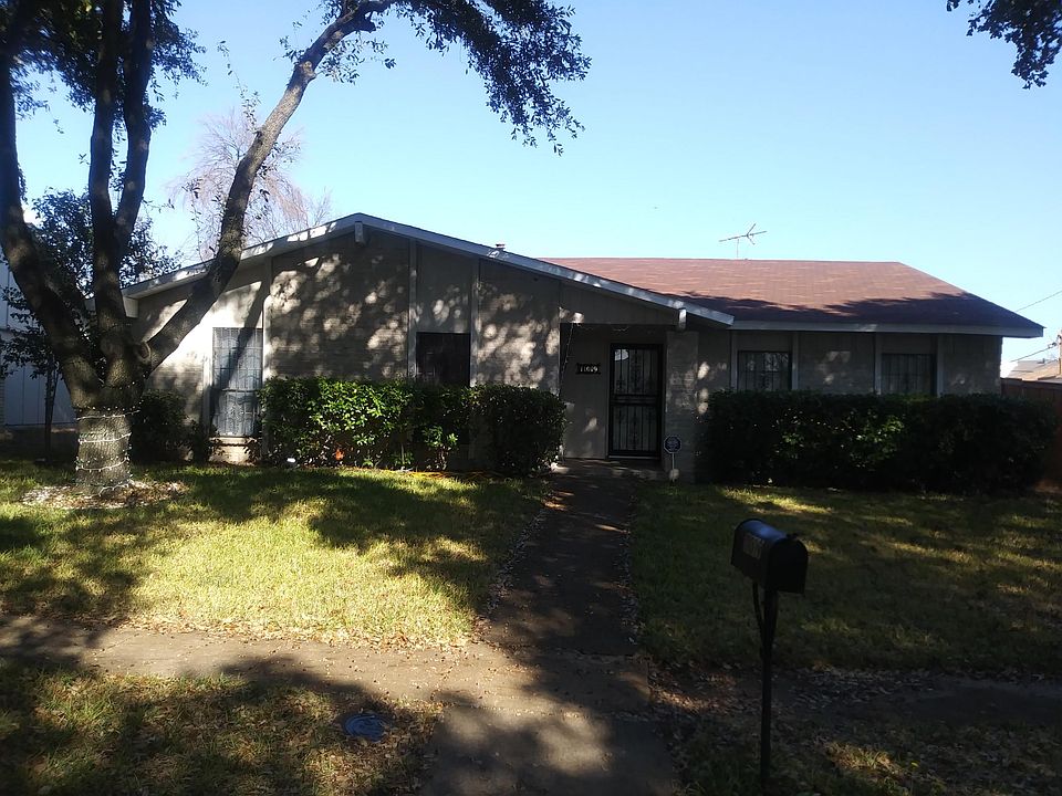 1st image of 11019 Wallbrook Dr