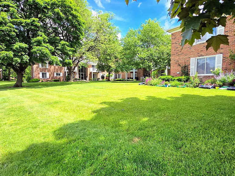 42221 Toddmark Ln — Photo 36