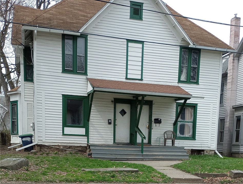 1st image of 301 Brand St