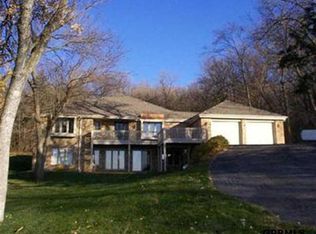 21935 Mayberry Cir, Elkhorn, NE 68022