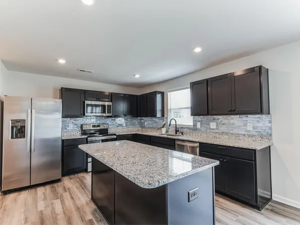 27 Bird Dog Dr, Angier, NC 27501