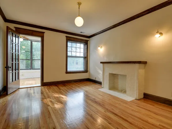 3709 N Fremont St APT 3, Chicago, IL 60613