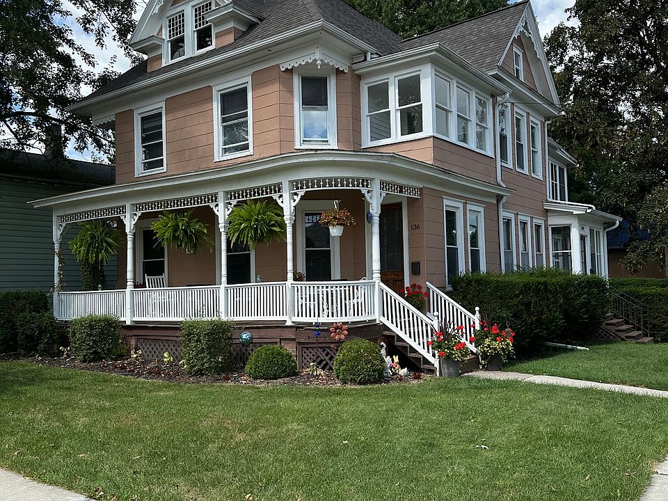 1st image of 136 Bristol St