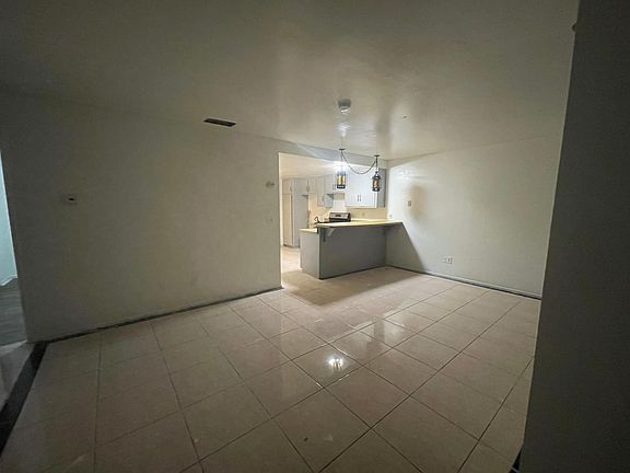 4th image of 1574 W Ramona Dr #A-b