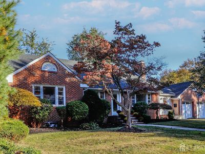 82 Kempson Pl, Metuchen, NJ, 08840