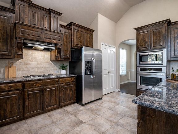 5th image of 1398 Ranch Gate Ln