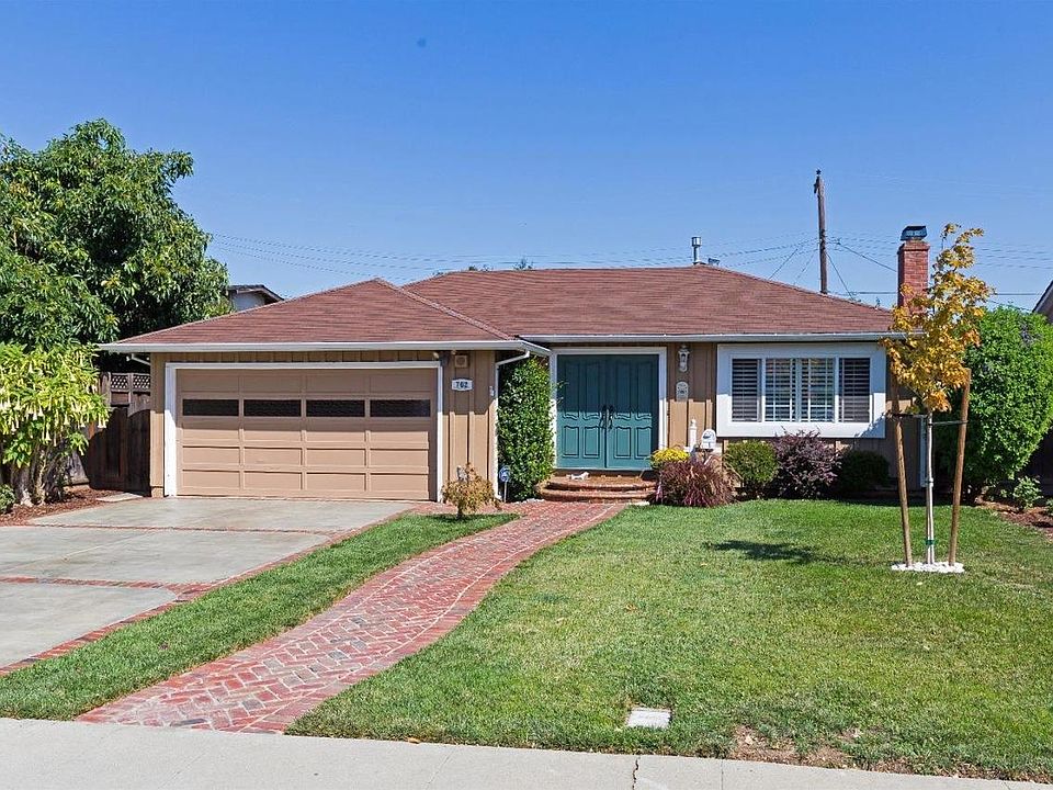 1st image of 762 College Dr