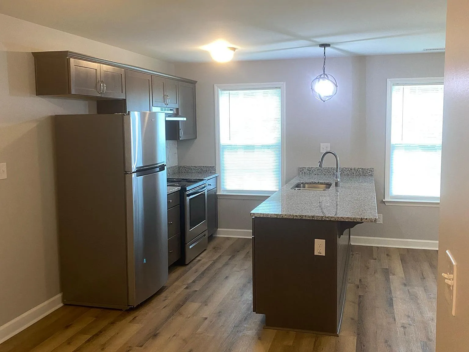 2 bed, 960 sqft, $1,450 — Photo 4