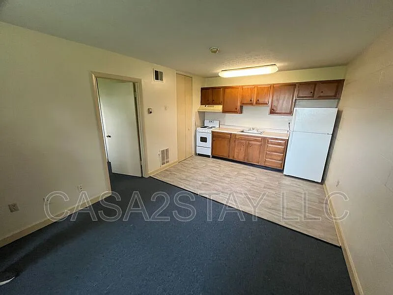 St. John's Place — Photo 1