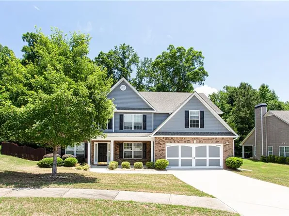 712 Chatuge Ct, Locust Grove, GA 30248