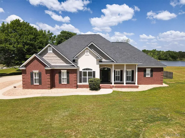 2002 Goose Pointe Lndg, Prattville, AL 36067