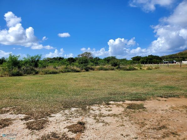 5 Paseo Del Flamboyan #5, Guayama, PR 00784