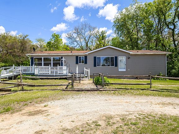 4th image of 10630 Meredosia Rd