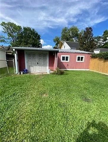 8013 Green St — Photo 14