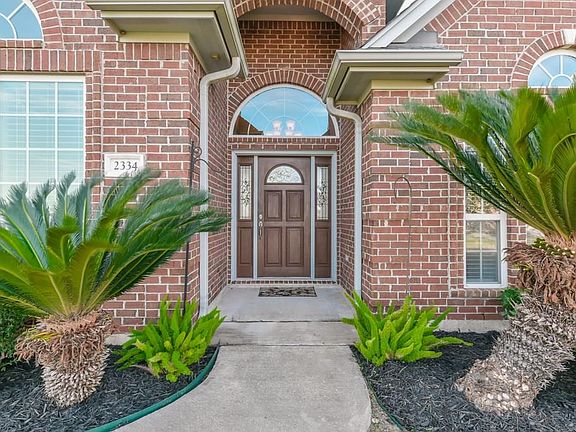 5th image of 2334 Three Oaks Dr