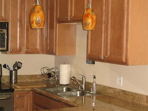 3rd image of 535 Woodside Oaks APT 4
