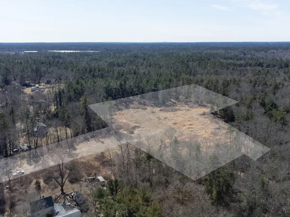 194 Bedford St, Middleboro, MA 02346