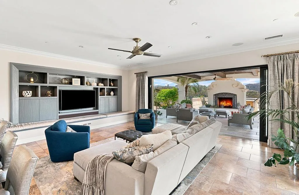 7 bed, 9.0 bath, 7784 sqft, $29,950 — Photo 4
