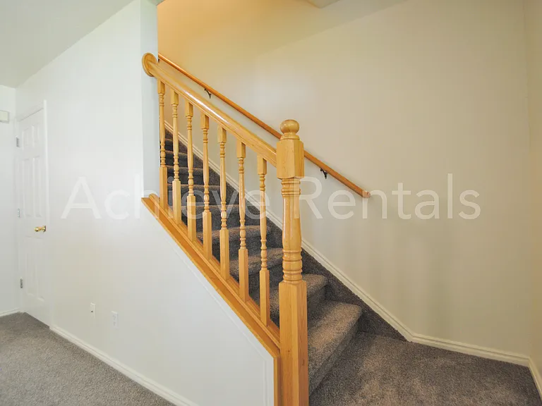 91 Penny Ln — Photo 6