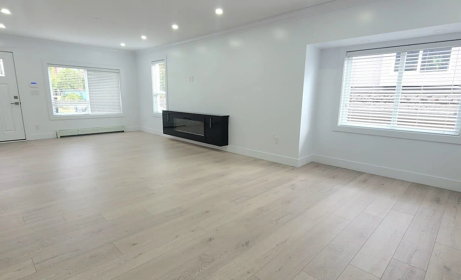 4 bed, 1500 sqft, $4,250 — Photo 3