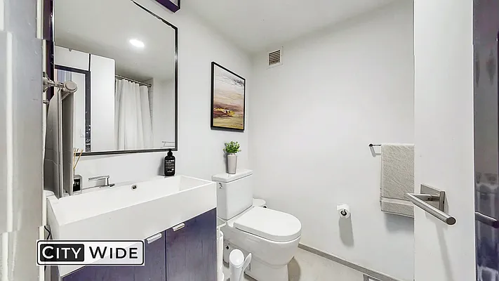 Rented by City Wide Apartments | media 7