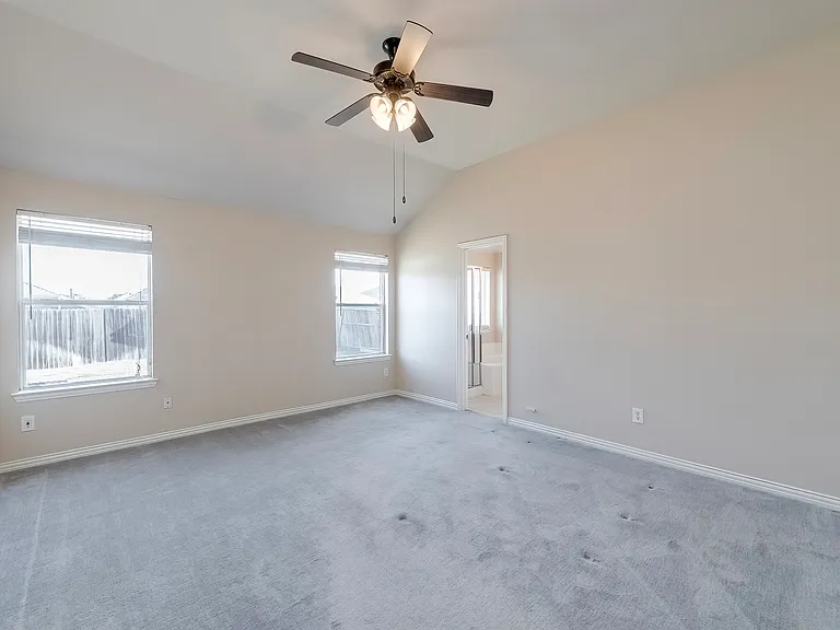 2716 Dawn Spring Dr — Photo 17