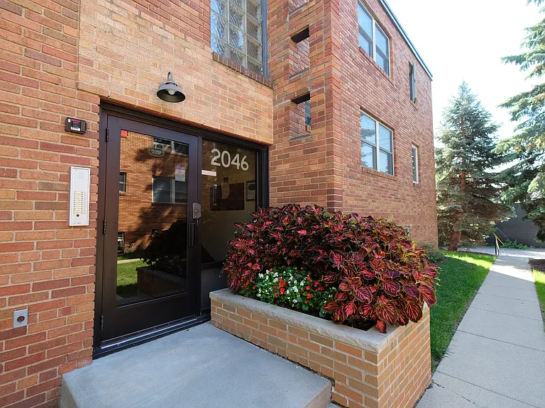 Iglehart Court — Photo 12