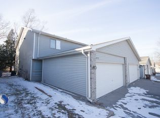 4711 Bel Ridge Dr, Lincoln, NE 68521