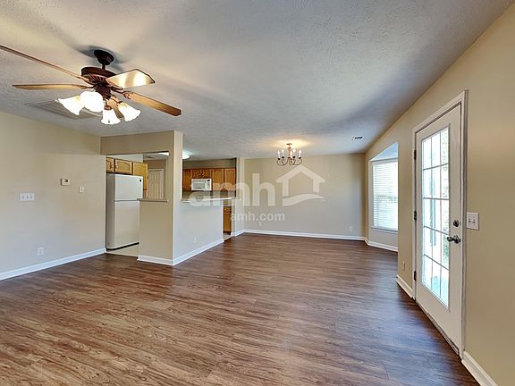 5th image of 2615 River Meade Way