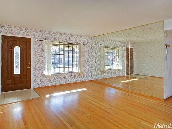 5th image of 6709 Manila Ave