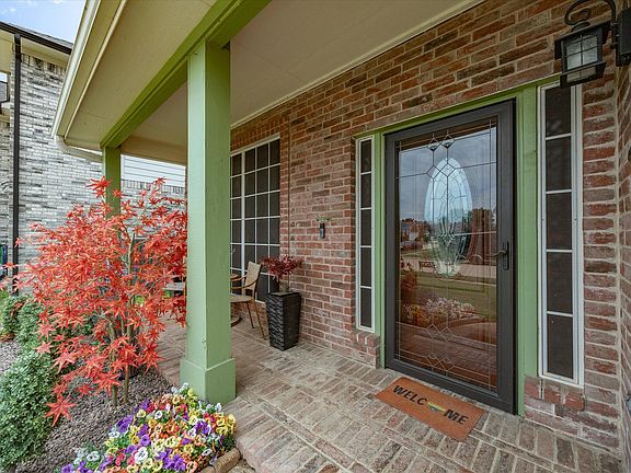 3rd image of 4008 Falcon Ridge Dr